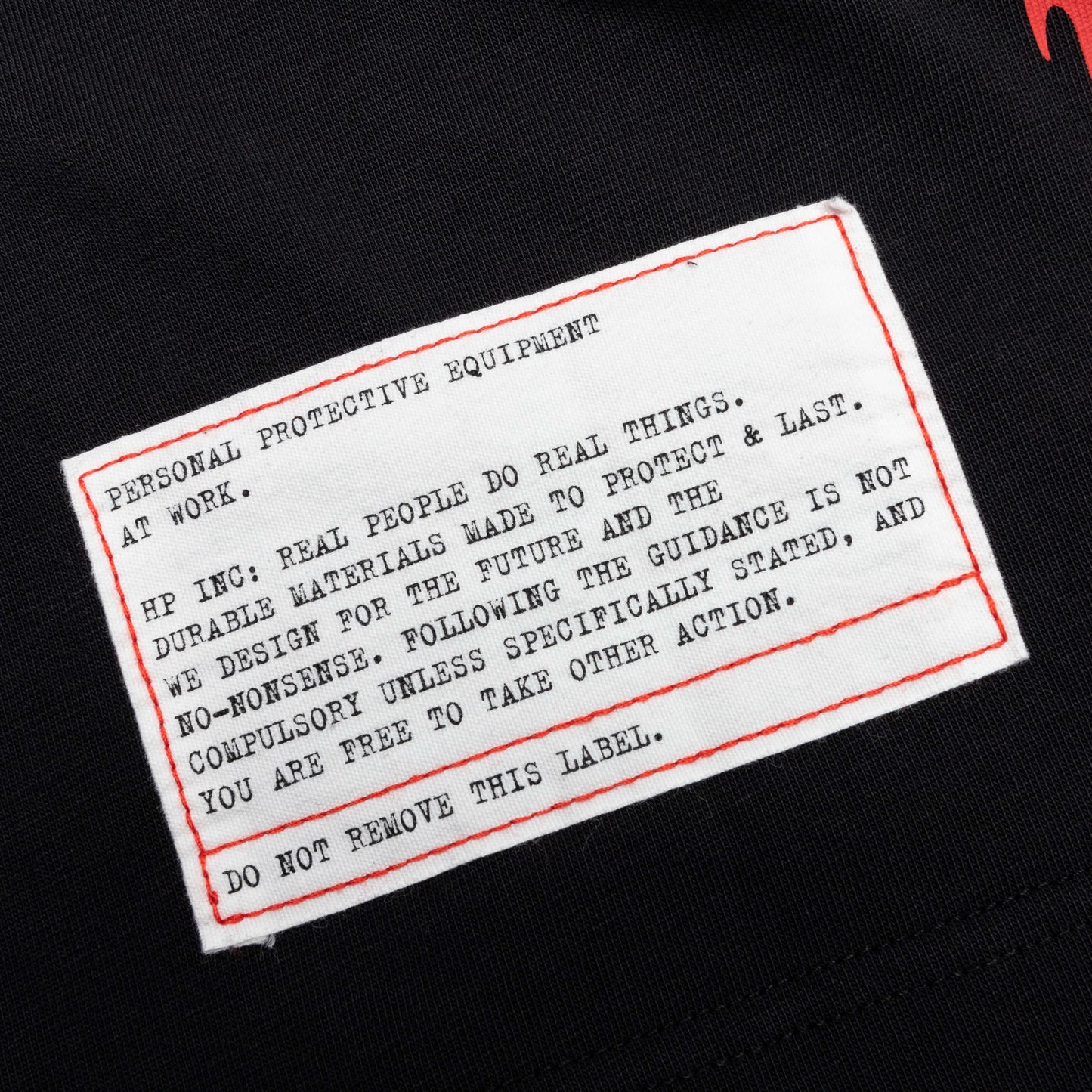 S/S Tee Reg Flaming Skull - Black/White