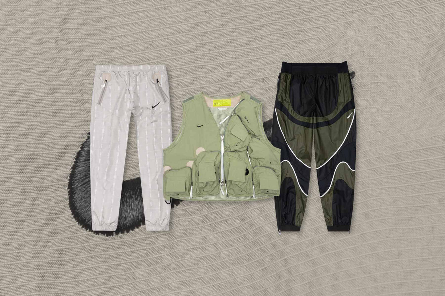 Women's iSPA - Off Noir/Newsprint